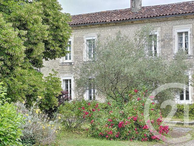 Maison à vendre ANGEAC CHAMPAGNE