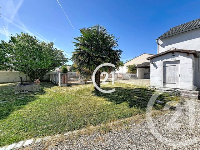 maison à vendre - 6 pièces - 145.0 m2 - ARS - 16 - POITOU-CHARENTES - Century 21 Xso Immobilier