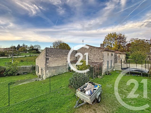 maison à vendre - 5 pièces - 100.0 m2 - SALLES D ANGLES - 16 - POITOU-CHARENTES - Century 21 Xso Immobilier