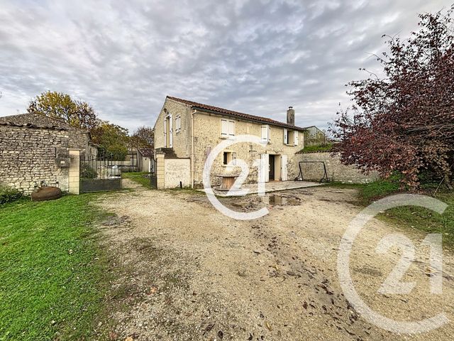 maison à vendre - 5 pièces - 100.0 m2 - SALLES D ANGLES - 16 - POITOU-CHARENTES - Century 21 Xso Immobilier