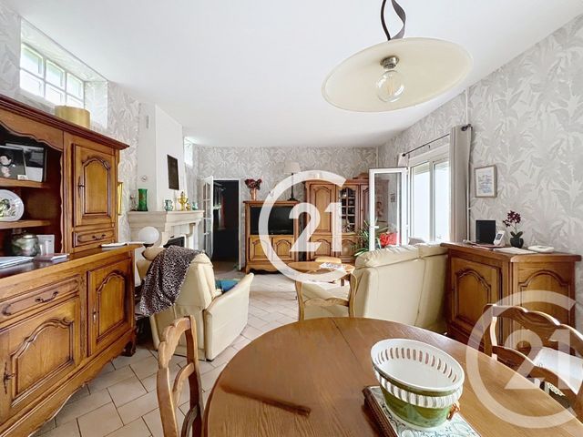 maison à vendre - 4 pièces - 109.0 m2 - CHERVES RICHEMONT - 16 - POITOU-CHARENTES - Century 21 Xso Immobilier