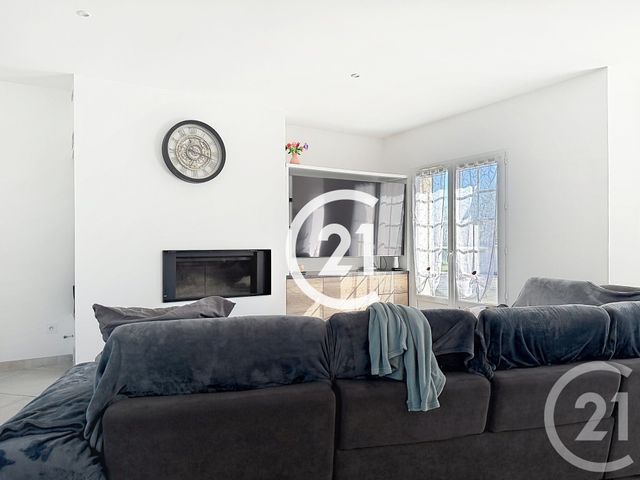 maison à vendre - 6 pièces - 202.0 m2 - GENTE - 16 - POITOU-CHARENTES - Century 21 Xso Immobilier