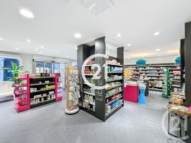 immeuble à vendre - 800.0 m2 - COGNAC - 16 - POITOU-CHARENTES - Century 21 Xso Immobilier