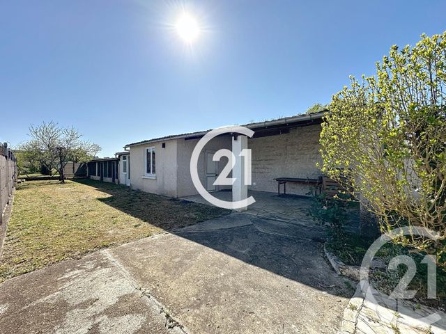 maison à vendre - 7 pièces - 216.5 m2 - BOUTIERS ST TROJAN - 16 - POITOU-CHARENTES - Century 21 Xso Immobilier