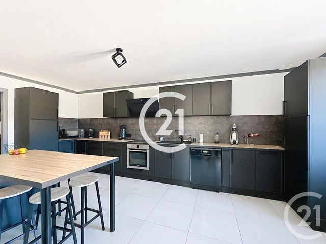 maison à vendre - 7 pièces - 216.5 m2 - BOUTIERS ST TROJAN - 16 - POITOU-CHARENTES - Century 21 Xso Immobilier