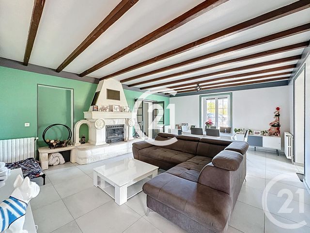 maison à vendre - 7 pièces - 216.5 m2 - BOUTIERS ST TROJAN - 16 - POITOU-CHARENTES - Century 21 Xso Immobilier