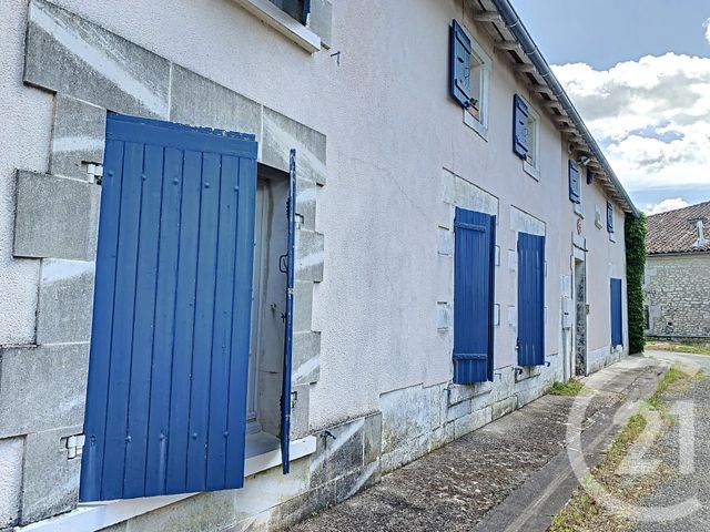maison à vendre - 5 pièces - 227.0 m2 - SALIGNAC SUR CHARENTE - 17 - POITOU-CHARENTES - Century 21 Xso Immobilier maison à vendre - 5 pièces - 227.0 m2 - SALIGNAC SUR CHARENTE - 17 - POITOU-CHARENTES - Century 21 Xso Immobilier