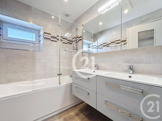 maison à vendre - 4 pièces - 108.0 m2 - JAVREZAC - 16 - POITOU-CHARENTES - Century 21 Xso Immobilier