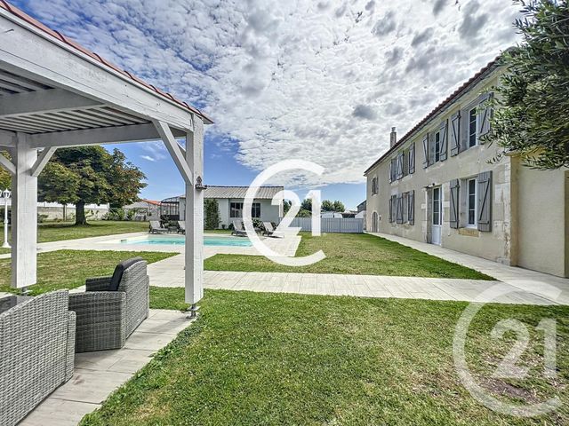 maison à vendre - 4 pièces - 171.0 m2 - GENTE - 16 - POITOU-CHARENTES - Century 21 Xso Immobilier