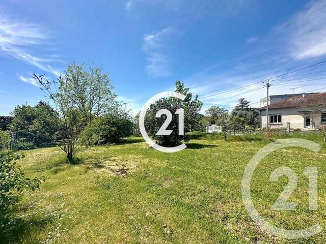 terrain à vendre - 650.0 m2 - COGNAC - 16 - POITOU-CHARENTES - Century 21 Xso Immobilier