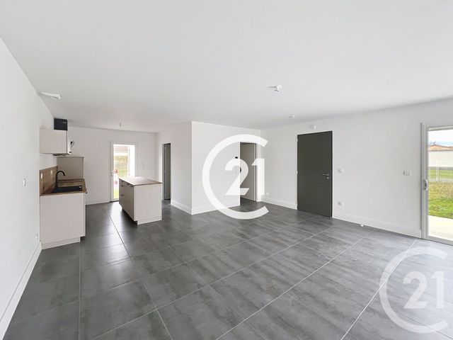 maison à vendre - 4 pièces - 120.5 m2 - CHATEAUBERNARD - 16 - POITOU-CHARENTES - Century 21 Xso Immobilier