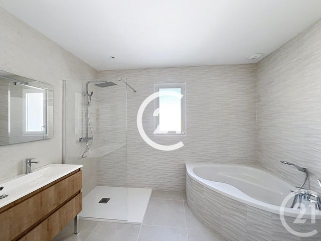 maison à vendre - 4 pièces - 120.5 m2 - CHATEAUBERNARD - 16 - POITOU-CHARENTES - Century 21 Xso Immobilier