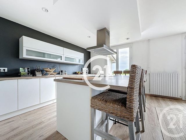 maison à vendre - 5 pièces - 140.0 m2 - BOUTIERS ST TROJAN - 16 - POITOU-CHARENTES - Century 21 Xso Immobilier