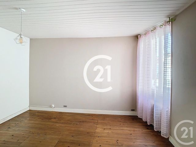 maison à vendre - 5 pièces - 110.0 m2 - CHATEAUBERNARD - 16 - POITOU-CHARENTES - Century 21 Xso Immobilier