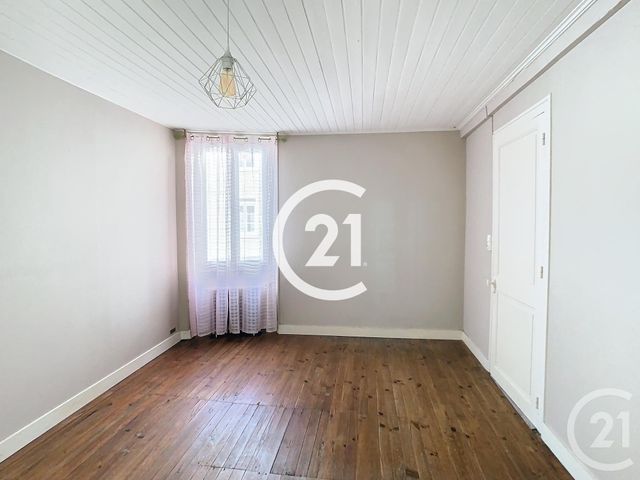 maison à vendre - 5 pièces - 110.0 m2 - CHATEAUBERNARD - 16 - POITOU-CHARENTES - Century 21 Xso Immobilier