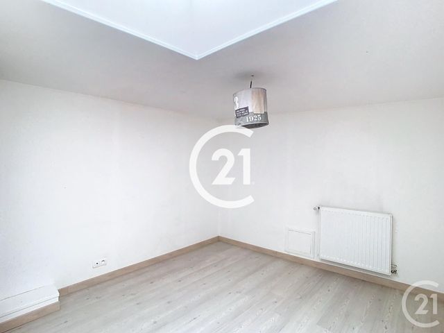 maison à vendre - 5 pièces - 110.0 m2 - CHATEAUBERNARD - 16 - POITOU-CHARENTES - Century 21 Xso Immobilier