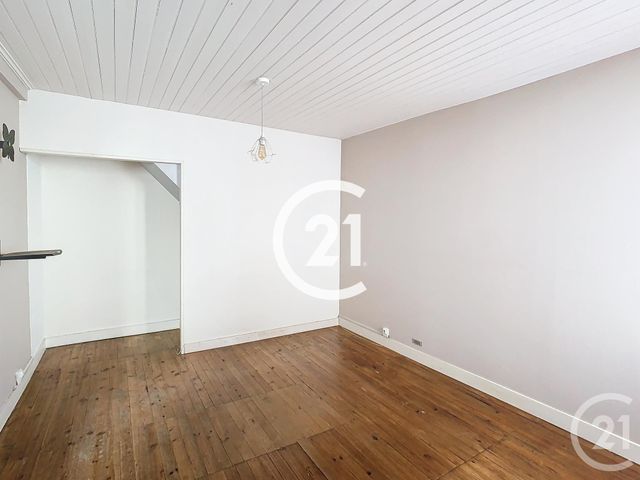 maison à vendre - 5 pièces - 110.0 m2 - CHATEAUBERNARD - 16 - POITOU-CHARENTES - Century 21 Xso Immobilier