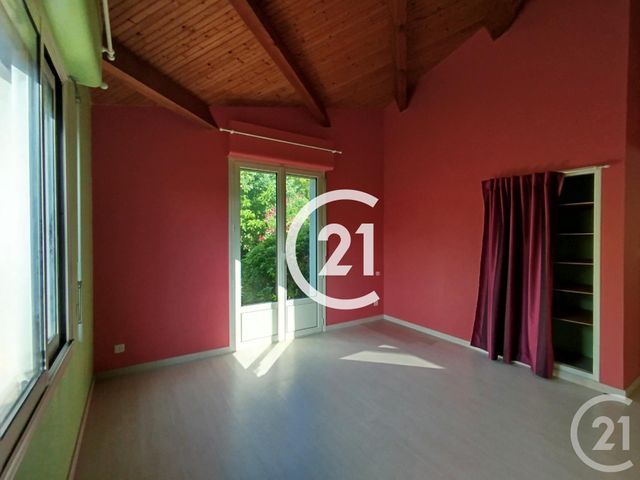 maison à vendre - 6 pièces - 188.0 m2 - BOUTIERS ST TROJAN - 16 - POITOU-CHARENTES - Century 21 Xso Immobilier