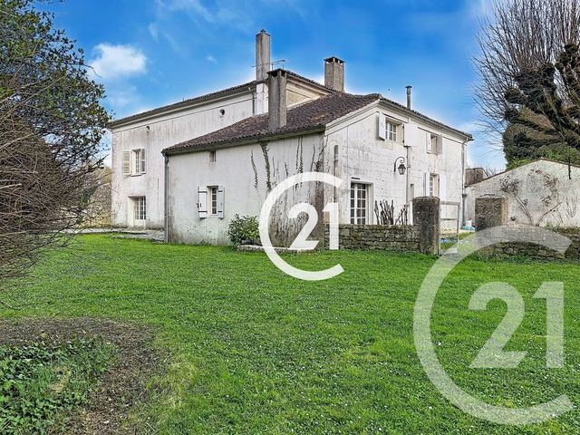 maison à vendre - 7 pièces - 333.0 m2 - ST SULPICE DE COGNAC - 16 - POITOU-CHARENTES - Century 21 Xso Immobilier