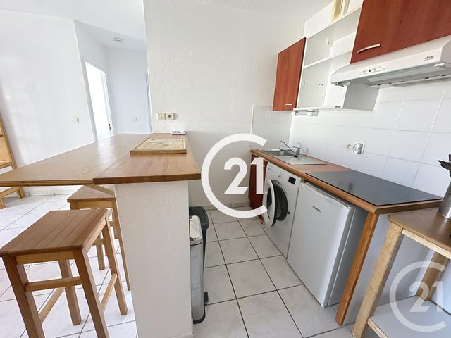 Appartement F2 à louer - 2 pièces - 42.0 m2 - COGNAC - 16 - POITOU-CHARENTES - Century 21 Xso Immobilier
