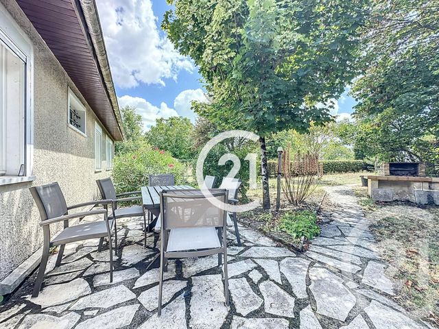 maison à vendre - 4 pièces - 109.0 m2 - CHATEAUBERNARD - 16 - POITOU-CHARENTES - Century 21 Xso Immobilier