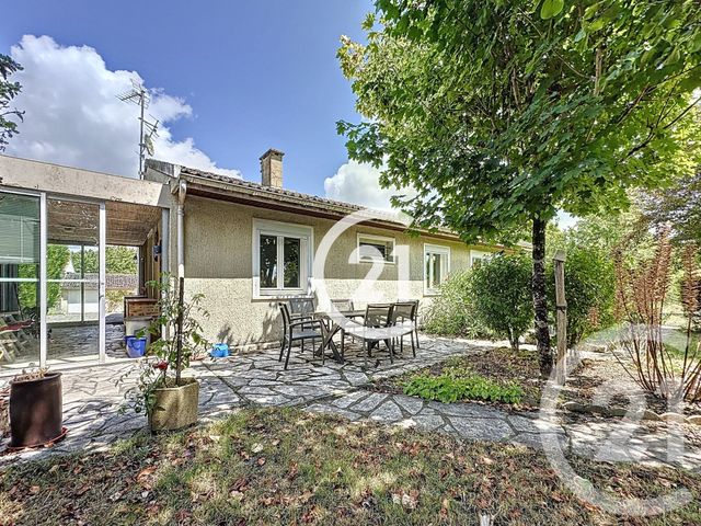 maison à vendre - 4 pièces - 109.0 m2 - CHATEAUBERNARD - 16 - POITOU-CHARENTES - Century 21 Xso Immobilier