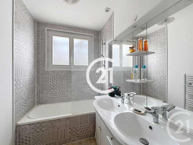 maison à vendre - 4 pièces - 81.0 m2 - COGNAC - 16 - POITOU-CHARENTES - Century 21 Xso Immobilier