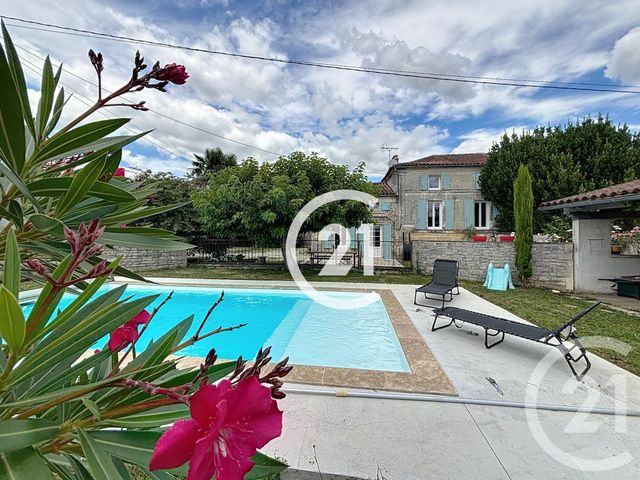 maison à vendre - 4 pièces - 147.0 m2 - CHERVES RICHEMONT - 16 - POITOU-CHARENTES - Century 21 Xso Immobilier