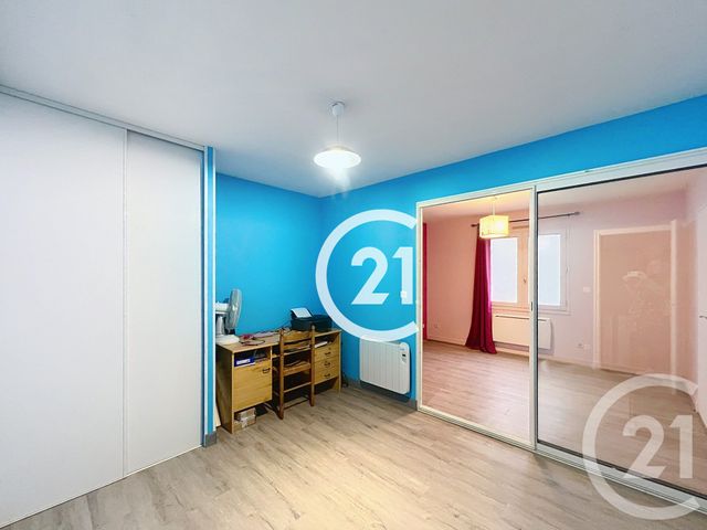 maison à vendre - 8 pièces - 185.0 m2 - LOUZAC ST ANDRE - 16 - POITOU-CHARENTES - Century 21 Xso Immobilier