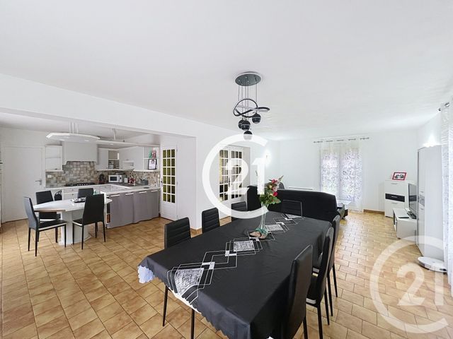 maison à vendre - 8 pièces - 185.0 m2 - LOUZAC ST ANDRE - 16 - POITOU-CHARENTES - Century 21 Xso Immobilier