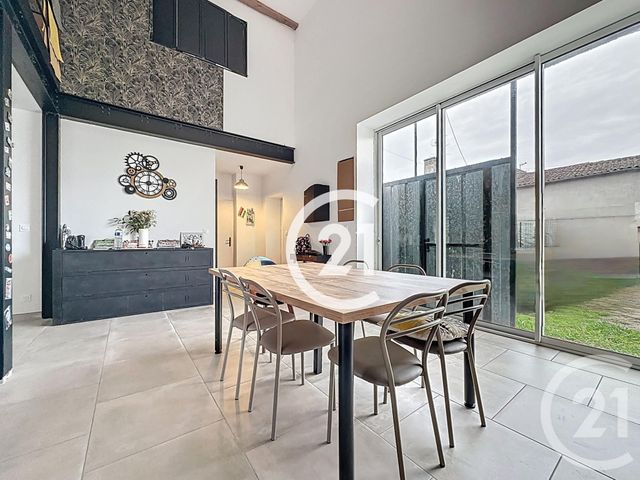 maison à vendre - 4 pièces - 120.0 m2 - CHATEAUBERNARD - 16 - POITOU-CHARENTES - Century 21 Xso Immobilier