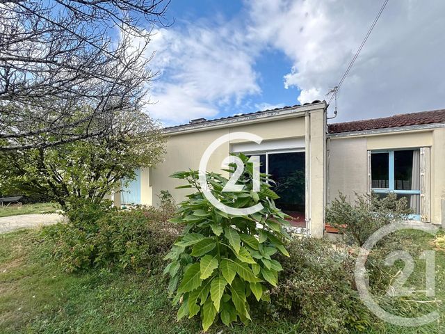 maison à vendre - 5 pièces - 82.0 m2 - CHERVES RICHEMONT - 16 - POITOU-CHARENTES - Century 21 Xso Immobilier