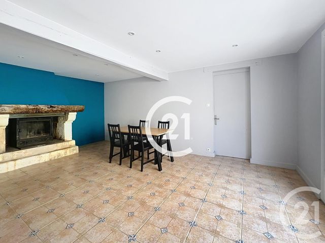 maison à louer - 5 pièces - 89.0 m2 - BOUTIERS ST TROJAN - 16 - POITOU-CHARENTES - Century 21 Xso Immobilier