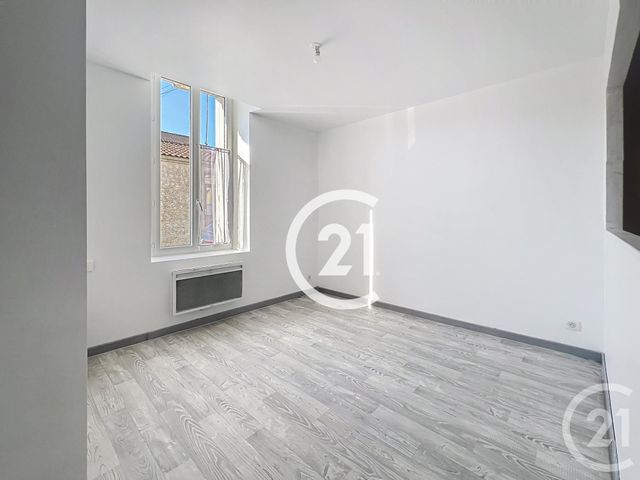Appartement F2 à louer - 2 pièces - 35.6 m2 - COGNAC - 16 - POITOU-CHARENTES - Century 21 Xso Immobilier