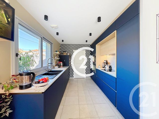 maison à vendre - 6 pièces - 140.0 m2 - COGNAC - 16 - POITOU-CHARENTES - Century 21 Xso Immobilier