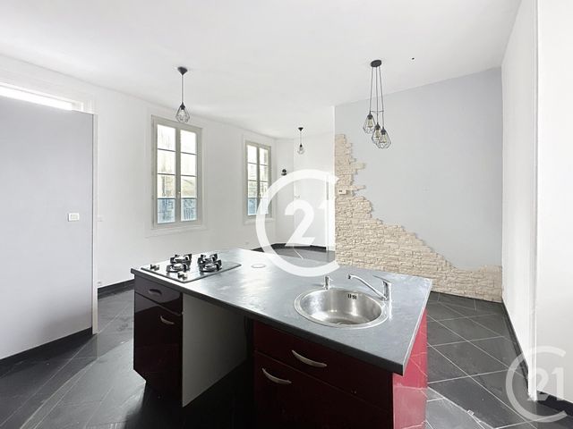 maison à louer - 3 pièces - 95.0 m2 - COGNAC - 16 - POITOU-CHARENTES - Century 21 Xso Immobilier