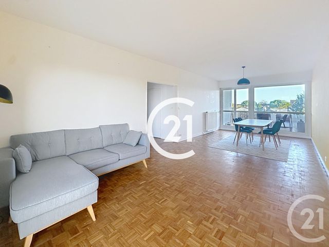 Appartement F3 à louer - 3 pièces - 75.0 m2 - COGNAC - 16 - POITOU-CHARENTES - Century 21 Xso Immobilier