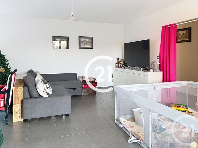 Afficher la photo en grand maison à louer - 4 pièces - 113.0 m2 - CHERVES RICHEMONT - 16 - POITOU-CHARENTES - Century 21 Xso Immobilier
