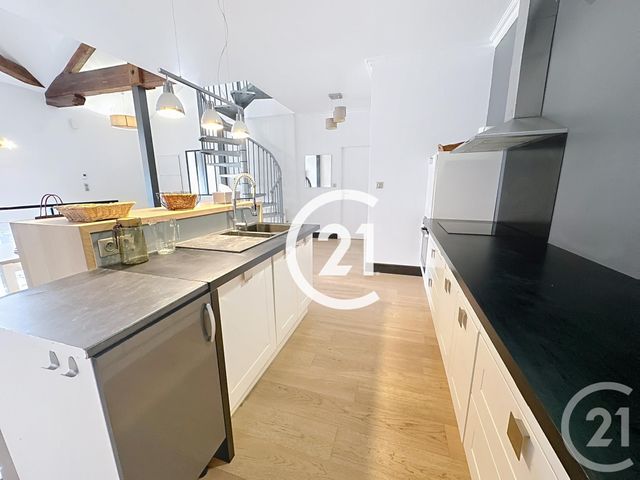 Appartement F4 à louer - 4 pièces - 100.0 m2 - COGNAC - 16 - POITOU-CHARENTES - Century 21 Xso Immobilier