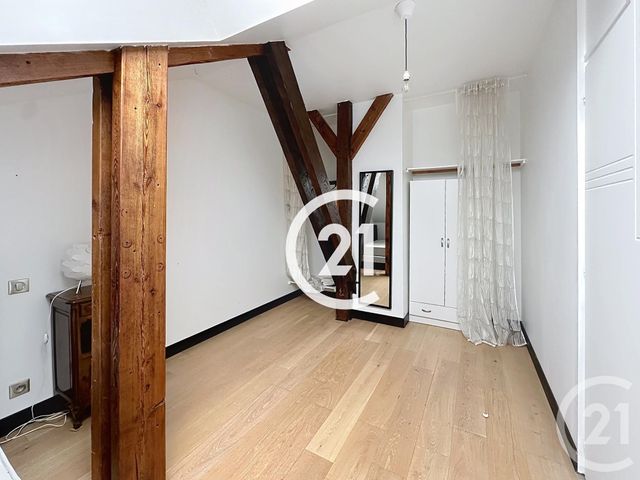 Appartement F4 à louer - 4 pièces - 100.0 m2 - COGNAC - 16 - POITOU-CHARENTES - Century 21 Xso Immobilier