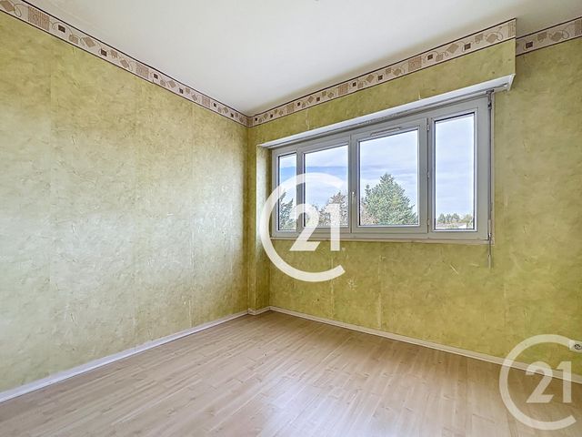 Appartement T4 à vendre - 4 pièces - 84.5 m2 - COGNAC - 16 - POITOU-CHARENTES - Century 21 Xso Immobilier