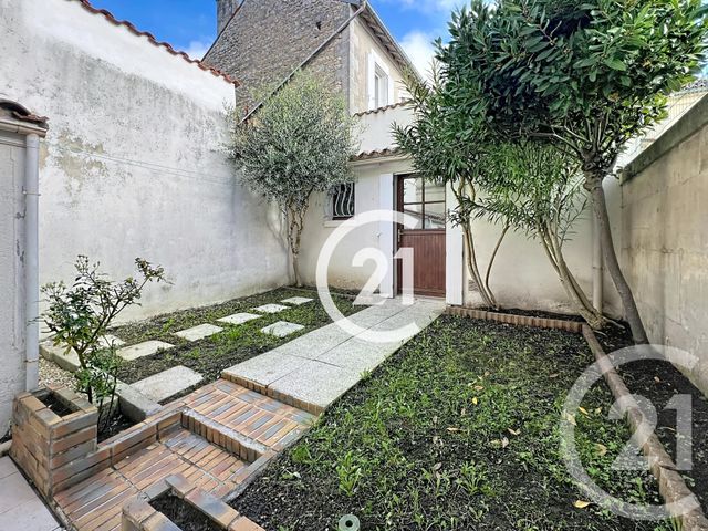 maison à louer - 4 pièces - 78.0 m2 - COGNAC - 16 - POITOU-CHARENTES - Century 21 Xso Immobilier