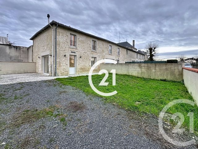 maison à louer - 3 pièces - 79.0 m2 - MONS - 17 - POITOU-CHARENTES - Century 21 Xso Immobilier