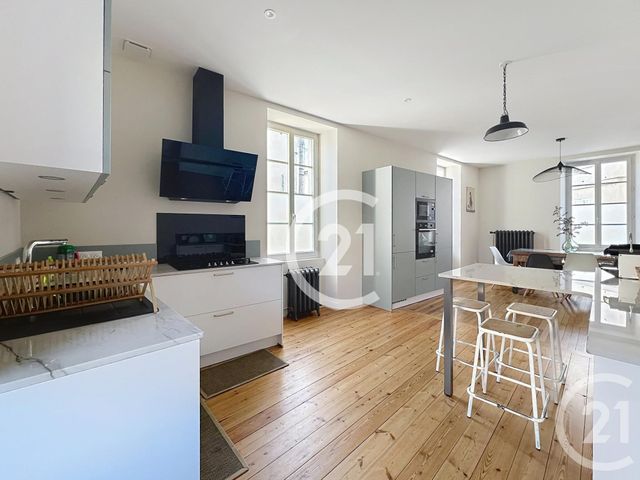 maison à louer - 5 pièces - 143.0 m2 - COGNAC - 16 - POITOU-CHARENTES - Century 21 Xso Immobilier