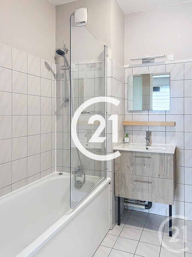 Appartement F2 à louer - 2 pièces - 38.0 m2 - COGNAC - 16 - POITOU-CHARENTES - Century 21 Xso Immobilier