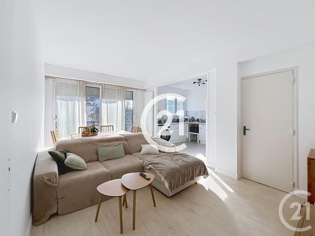 Appartement F3 à louer - 3 pièces - 60.0 m2 - COGNAC - 16 - POITOU-CHARENTES - Century 21 Xso Immobilier