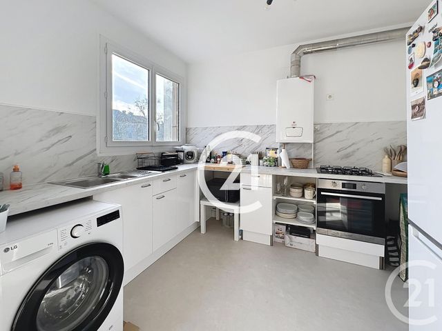 Appartement F3 à louer - 3 pièces - 60.0 m2 - COGNAC - 16 - POITOU-CHARENTES - Century 21 Xso Immobilier