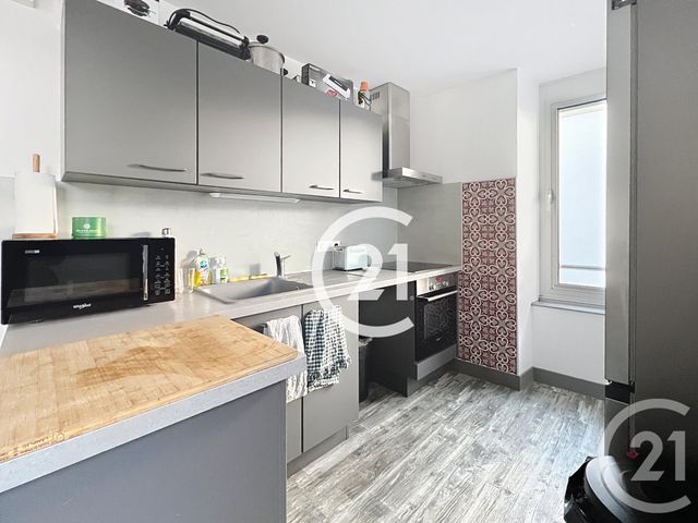 Appartement F3 à louer - 4 pièces - 74.0 m2 - COGNAC - 16 - POITOU-CHARENTES - Century 21 Xso Immobilier