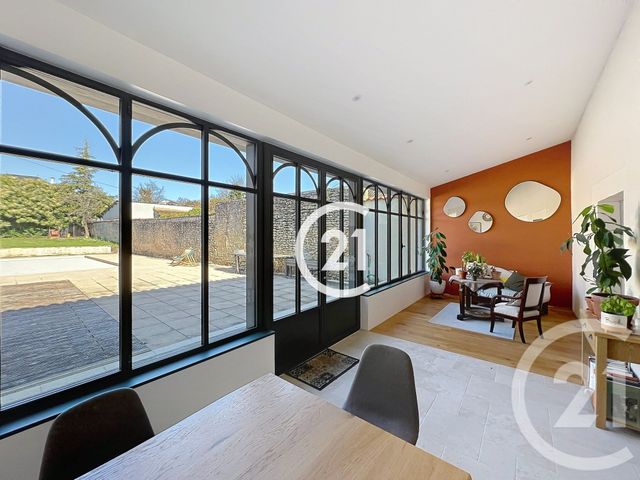 maison à vendre - 10 pièces - 255.0 m2 - COGNAC - 16 - POITOU-CHARENTES - Century 21 Xso Immobilier