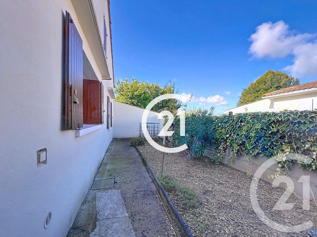 maison à vendre - 3 pièces - 122.0 m2 - CHATEAUBERNARD - 16 - POITOU-CHARENTES - Century 21 Xso Immobilier